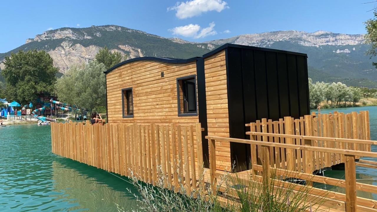 Châtillon-en-Diois Camping Le Lac Bleu酒店 外观 照片