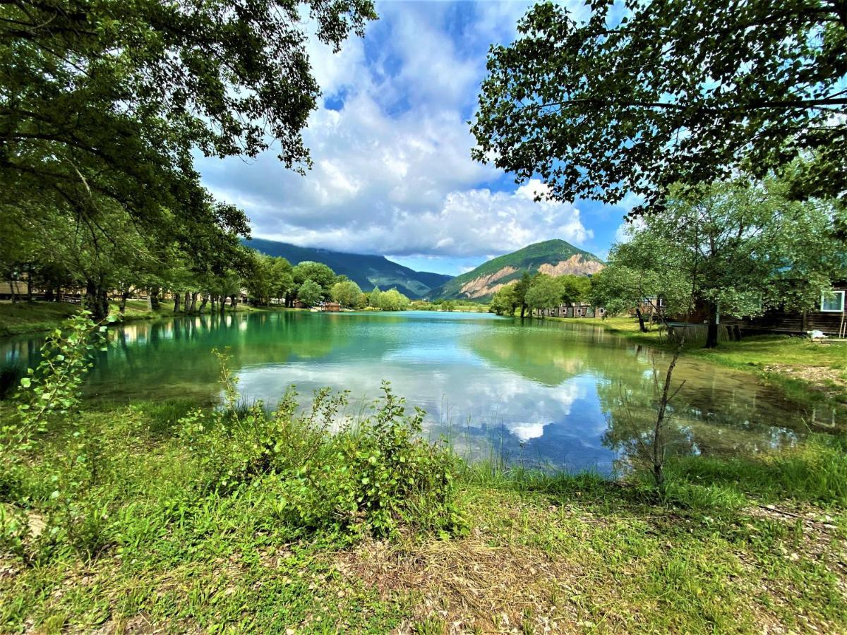Châtillon-en-Diois Camping Le Lac Bleu酒店 外观 照片