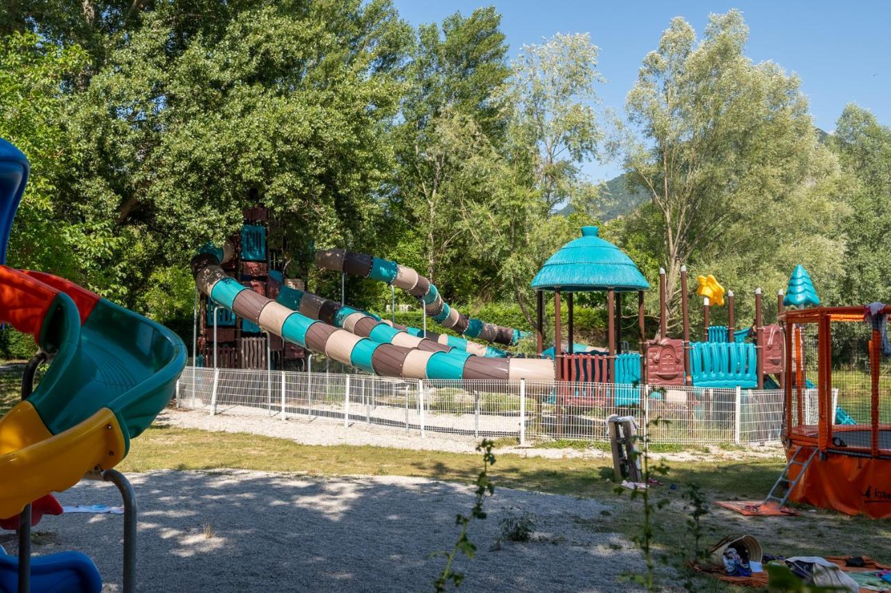 Châtillon-en-Diois Camping Le Lac Bleu酒店 外观 照片