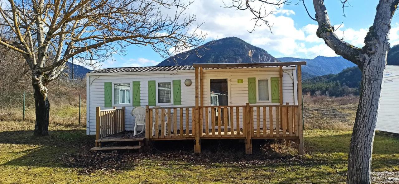 Châtillon-en-Diois Camping Le Lac Bleu酒店 外观 照片