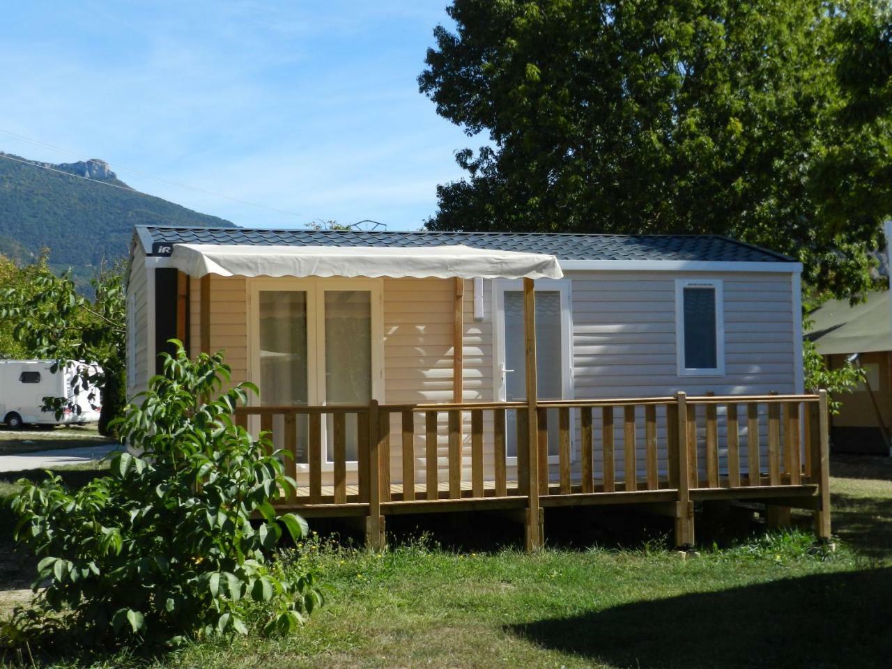 Châtillon-en-Diois Camping Le Lac Bleu酒店 外观 照片